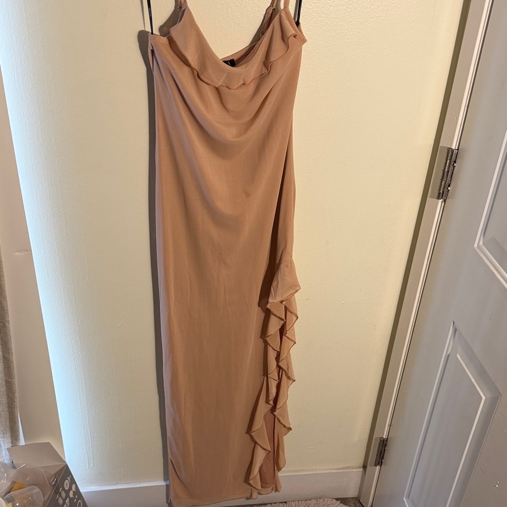 Forever 21 Tan Maxi Dress